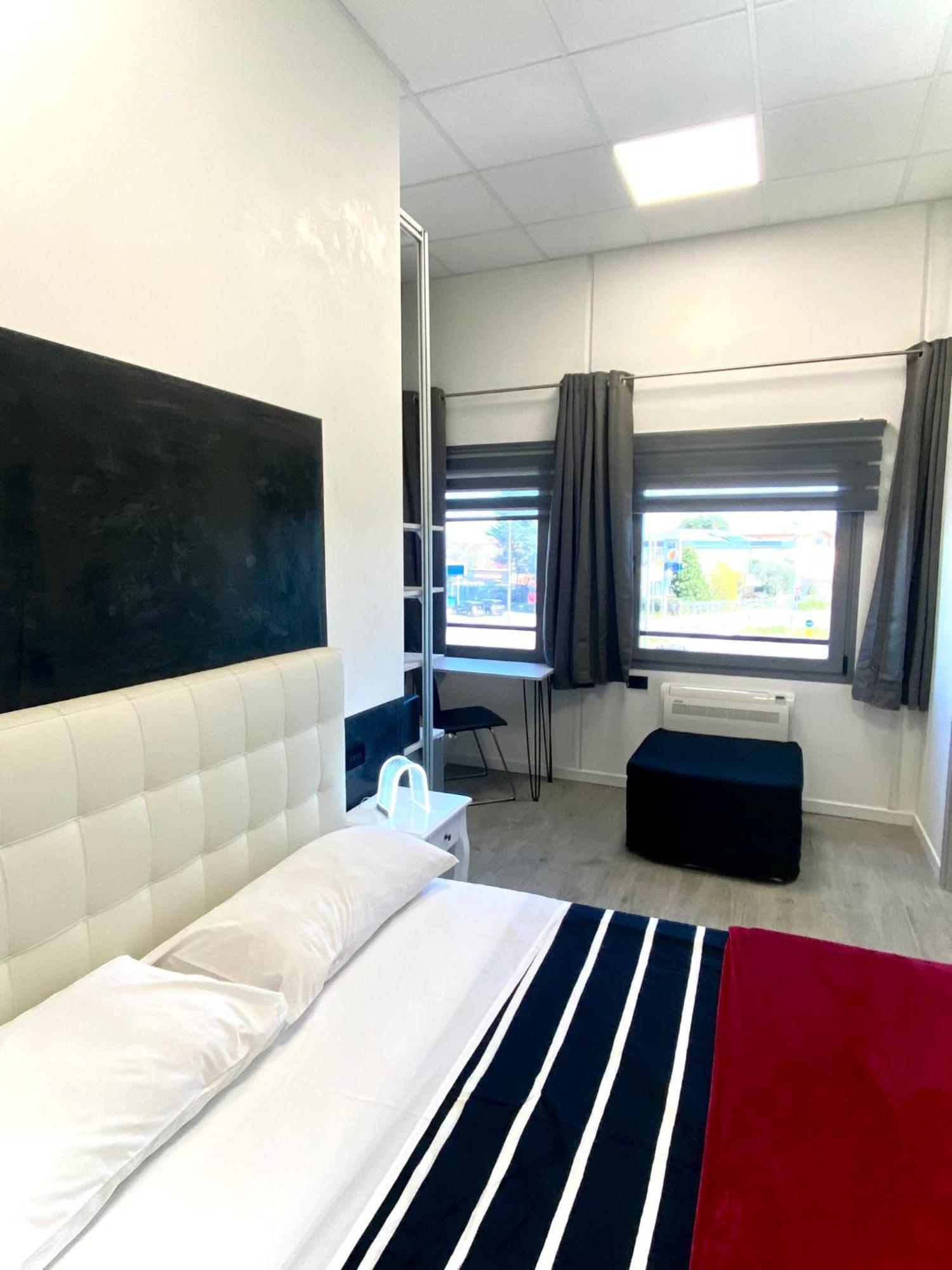 Hotel Tech Brembate Luaran gambar