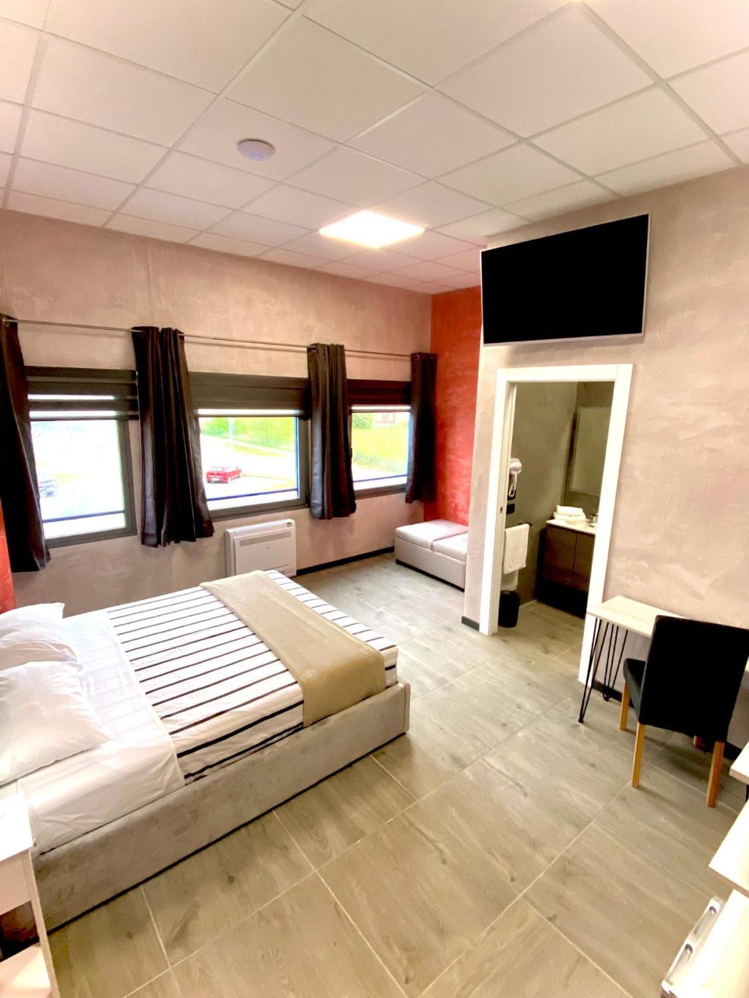 Hotel Tech Brembate Luaran gambar